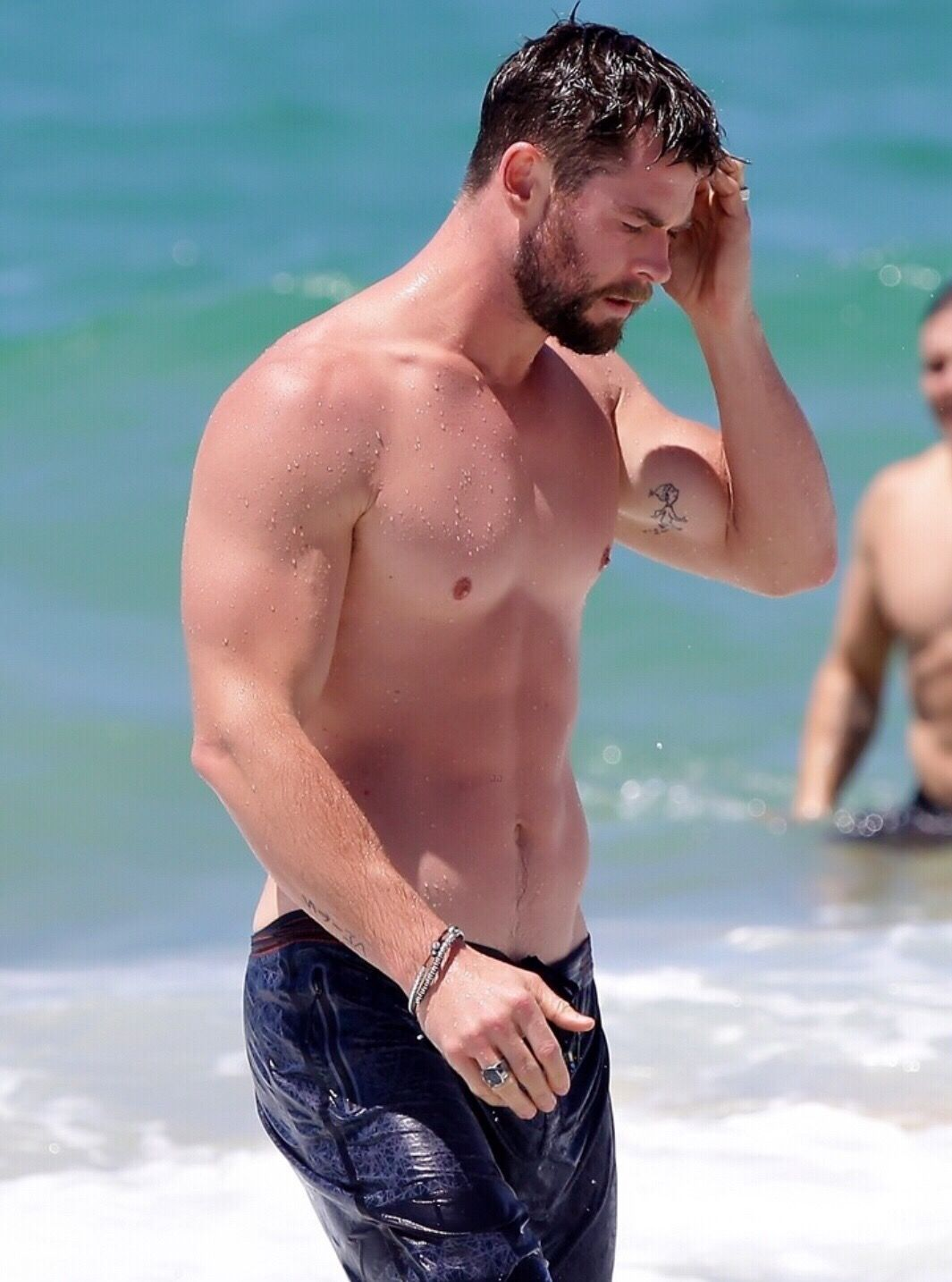 For the Women's Straight League - Chris Hemsworth - Chris Hemsworth, The photo, Surfing, Longpost, Guys