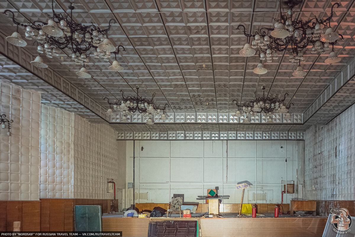 Abandoned Tale The fading beauty of an abandoned sanatorium with magnificent chandeliers and stained glass windows - My, Abandoned, the USSR, Architecture, Interior, Longpost