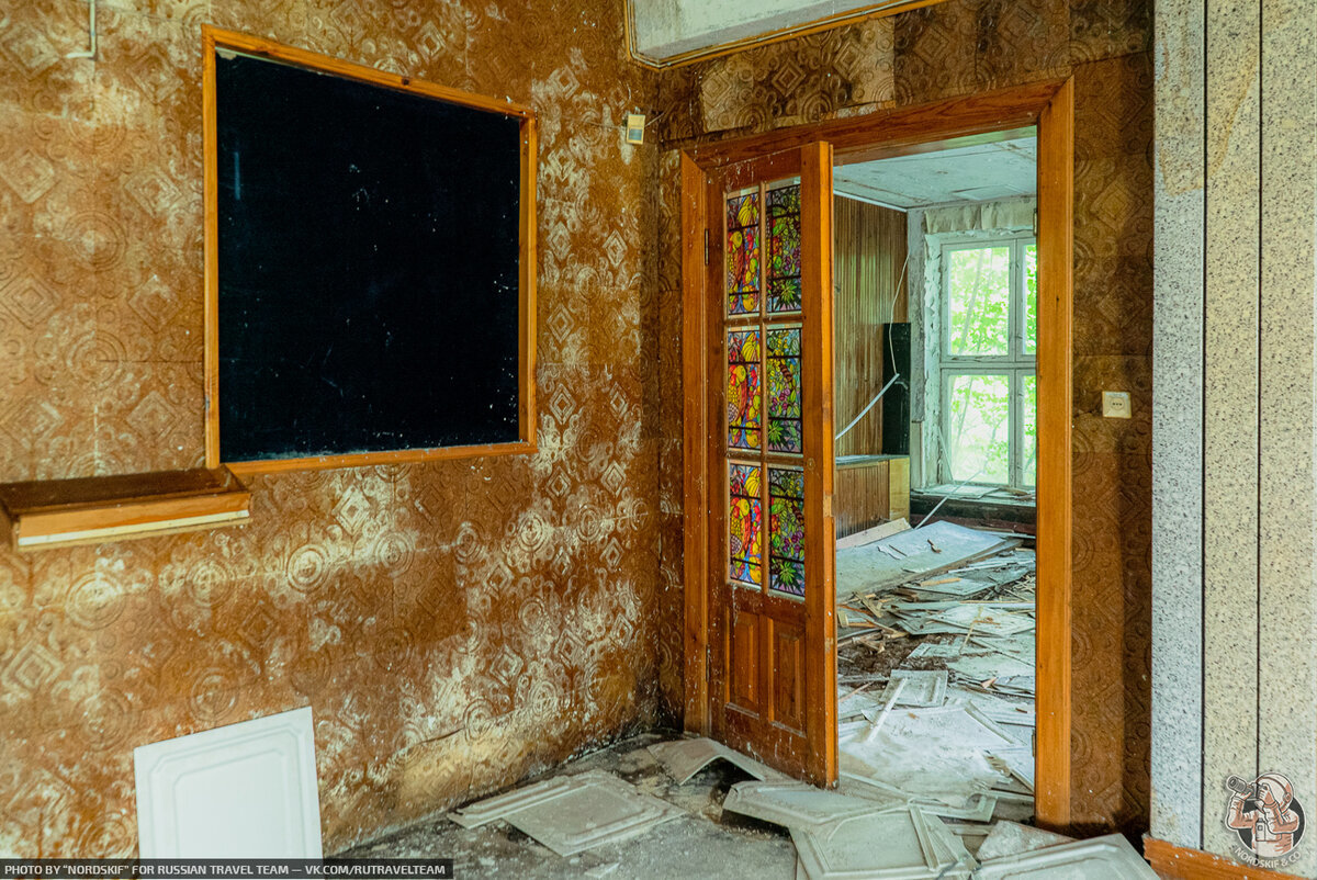 Abandoned Tale The fading beauty of an abandoned sanatorium with magnificent chandeliers and stained glass windows - My, Abandoned, the USSR, Architecture, Interior, Longpost