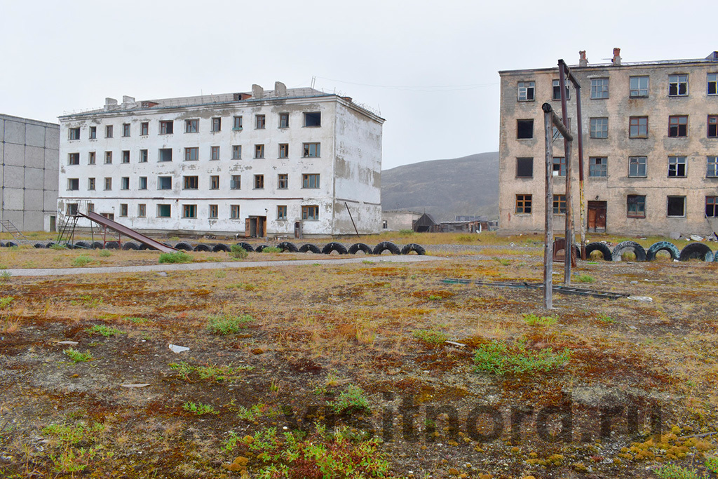 Courtyards of a ghost town. - My, , Abandoned, Russia, Ghost town, Chukotka, Travels, Travelers, Tourism, , Туристы, Longpost