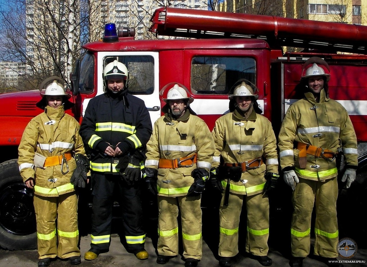 Первая служба пожарных. Пожарная команда. Пожарная охрана. Пожарники России. Пожарный отряд.