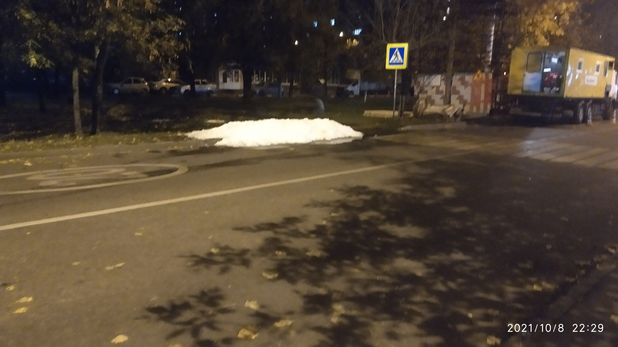 The first snow fell in Moscow! - My, Snow, Anomaly, Mat, Longpost