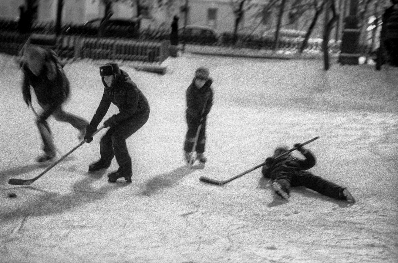 Юрий Нездойминога. Самого главного глазами не увидишь - Фотография, Пленка, Черно-белое фото, Уличная фотография, Длиннопост