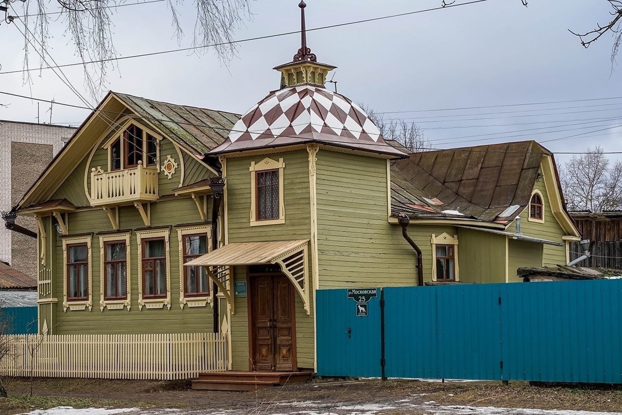 Деревянный модерн города Кимры в Тверской области | Пикабу