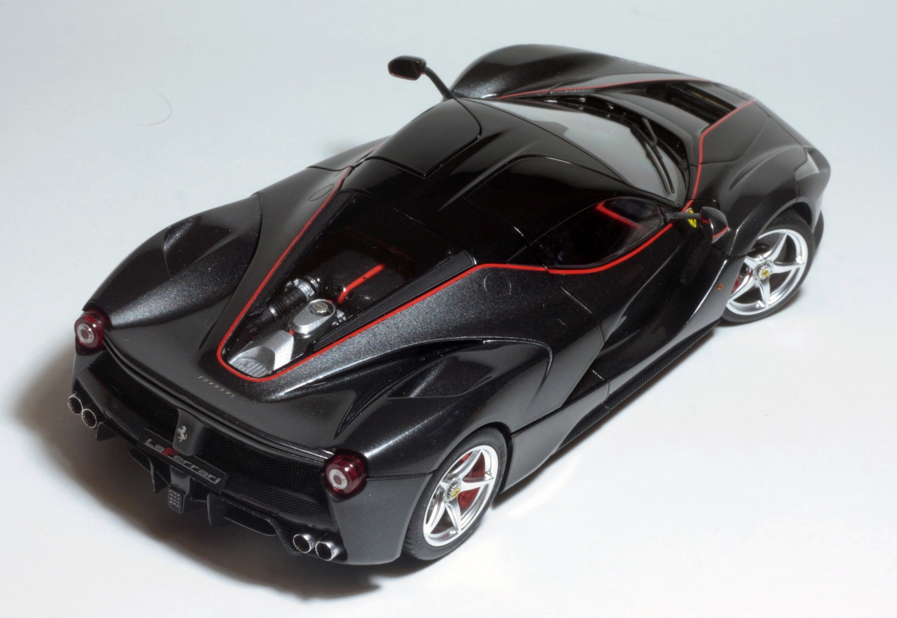 Ferrari LaFerrari by Tamiya in 1:24 scale - My, Ferrari, Ferrari laferrari, Tamiya, Scale model, Car modeling, Longpost