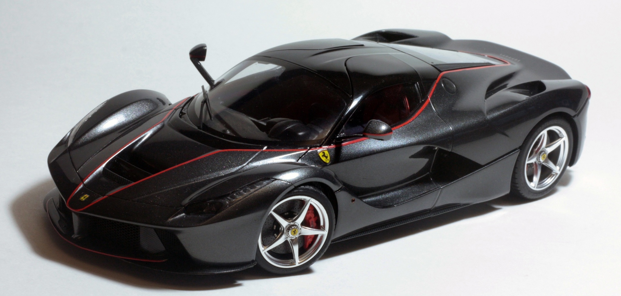 Ferrari LaFerrari by Tamiya in 1:24 scale - My, Ferrari, Ferrari laferrari, Tamiya, Scale model, Car modeling, Longpost