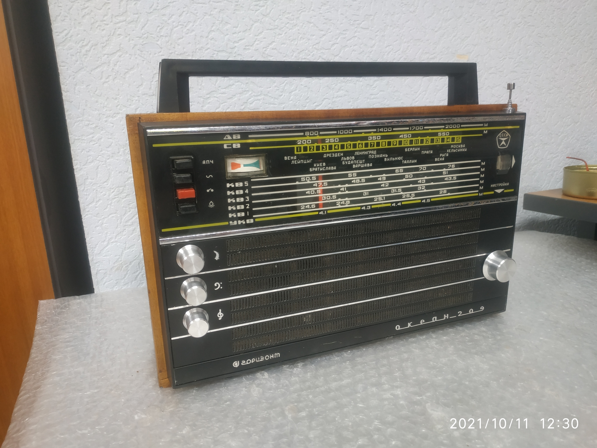 Ocean 209. Played... - My, Repair of equipment, Electronics repair, Ryazan, Ocean, Made in USSR, Radio, Receiver, Video, Longpost