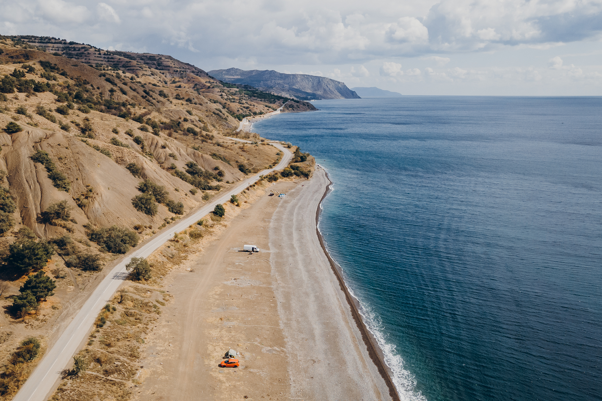 Дикий пляж в Крыму | Пикабу