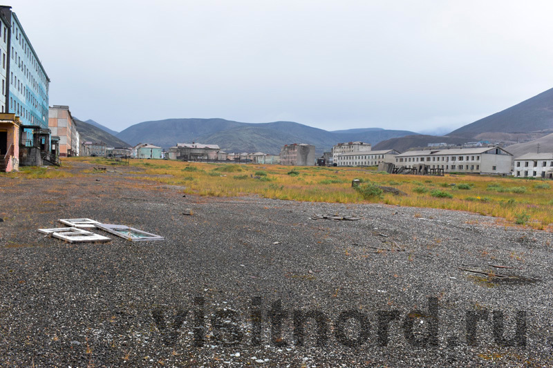 Walks in the dead city: boiler room, condensed milk - My, Adventures, Travels, Chukotka, , To be continued, Abandoned, Ghost town, Travelers, , Туристы, Tourism, North, Longpost