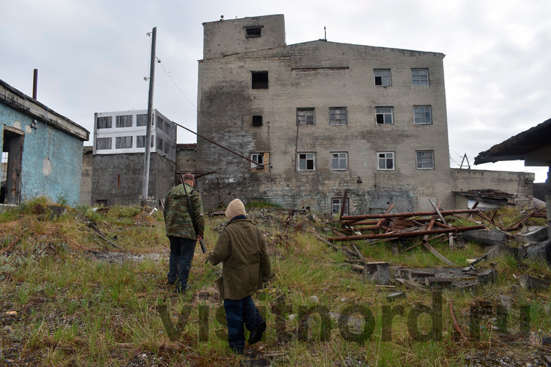 Walks in the dead city: boiler room, condensed milk - My, Adventures, Travels, Chukotka, , To be continued, Abandoned, Ghost town, Travelers, , Туристы, Tourism, North, Longpost