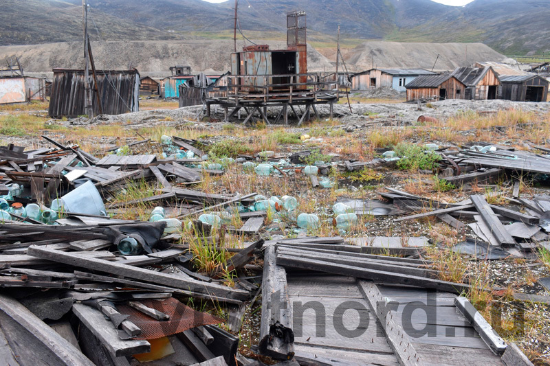 Walks in the dead city: boiler room, condensed milk - My, Adventures, Travels, Chukotka, , To be continued, Abandoned, Ghost town, Travelers, , Туристы, Tourism, North, Longpost