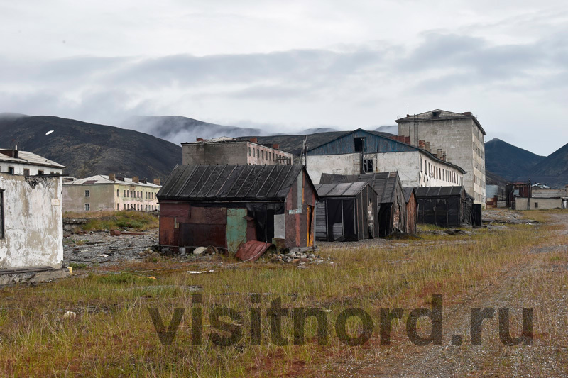 Walks in the dead city: boiler room, condensed milk - My, Adventures, Travels, Chukotka, , To be continued, Abandoned, Ghost town, Travelers, , Туристы, Tourism, North, Longpost