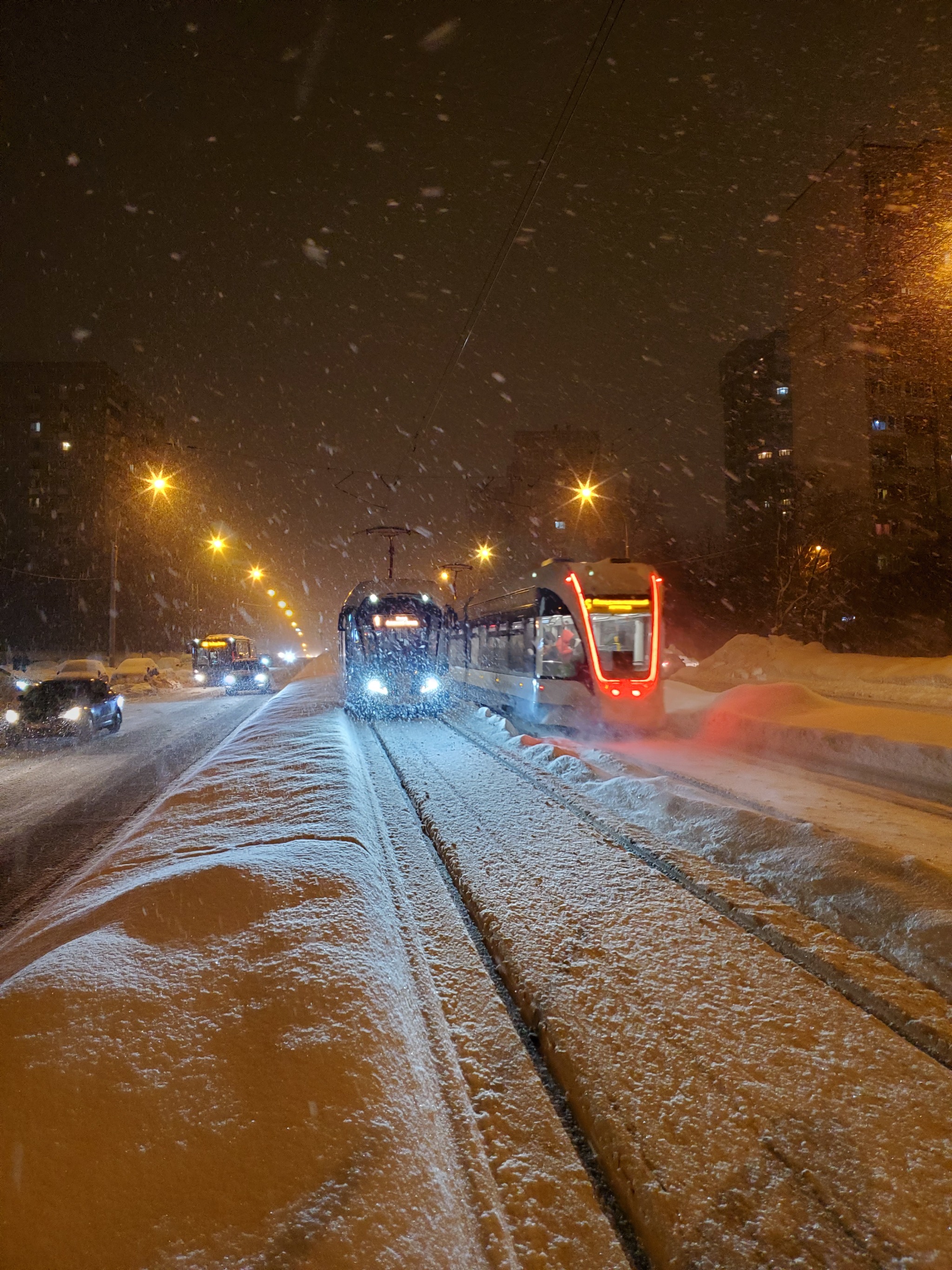 Soon - My, Chertanovo, Tram, Winter, Mobile photography, Samsung Galaxy S10, Moscow, Snow, The photo