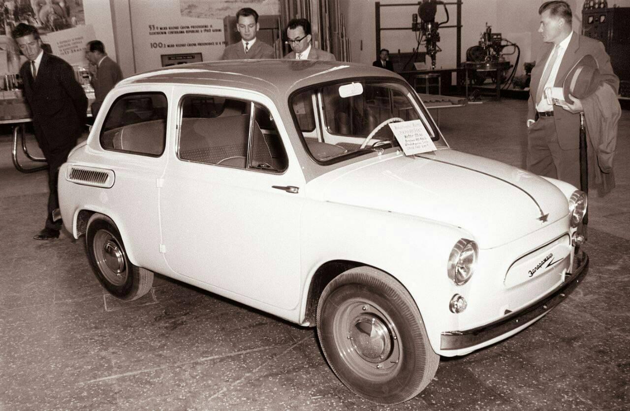 In October 1960, the production of serial Zaporozhets began at the Zaporozhye Automobile Plant, which quickly gained popularity. - Zaporozhets, Auto, The photo, Retro