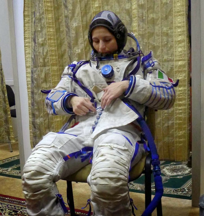 Instructions for putting on the suit Falcon - Space, Roscosmos, Spacesuit, Longpost