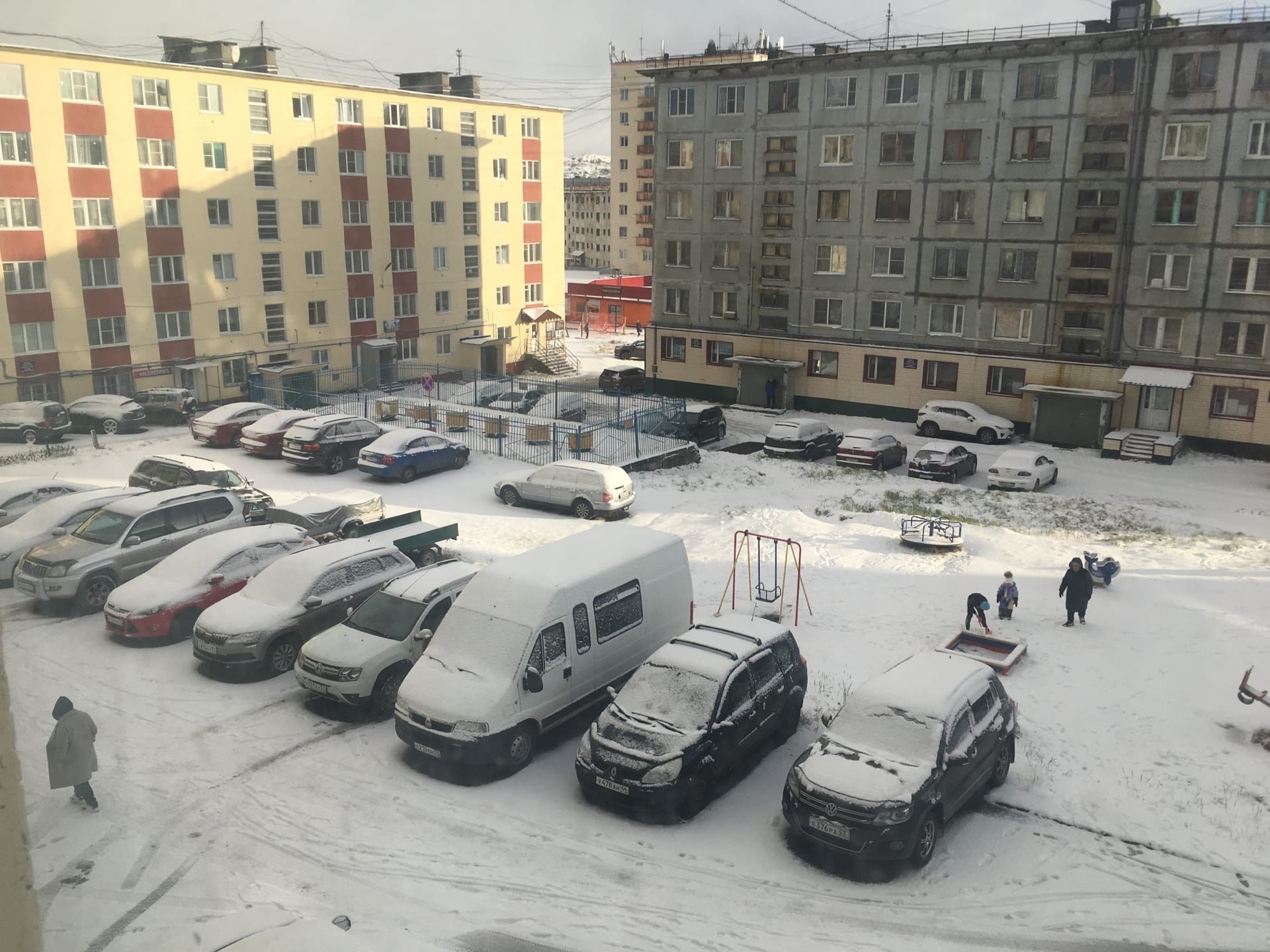 С первым снегом! - Моё, Первый снег, Мурманск, Снег