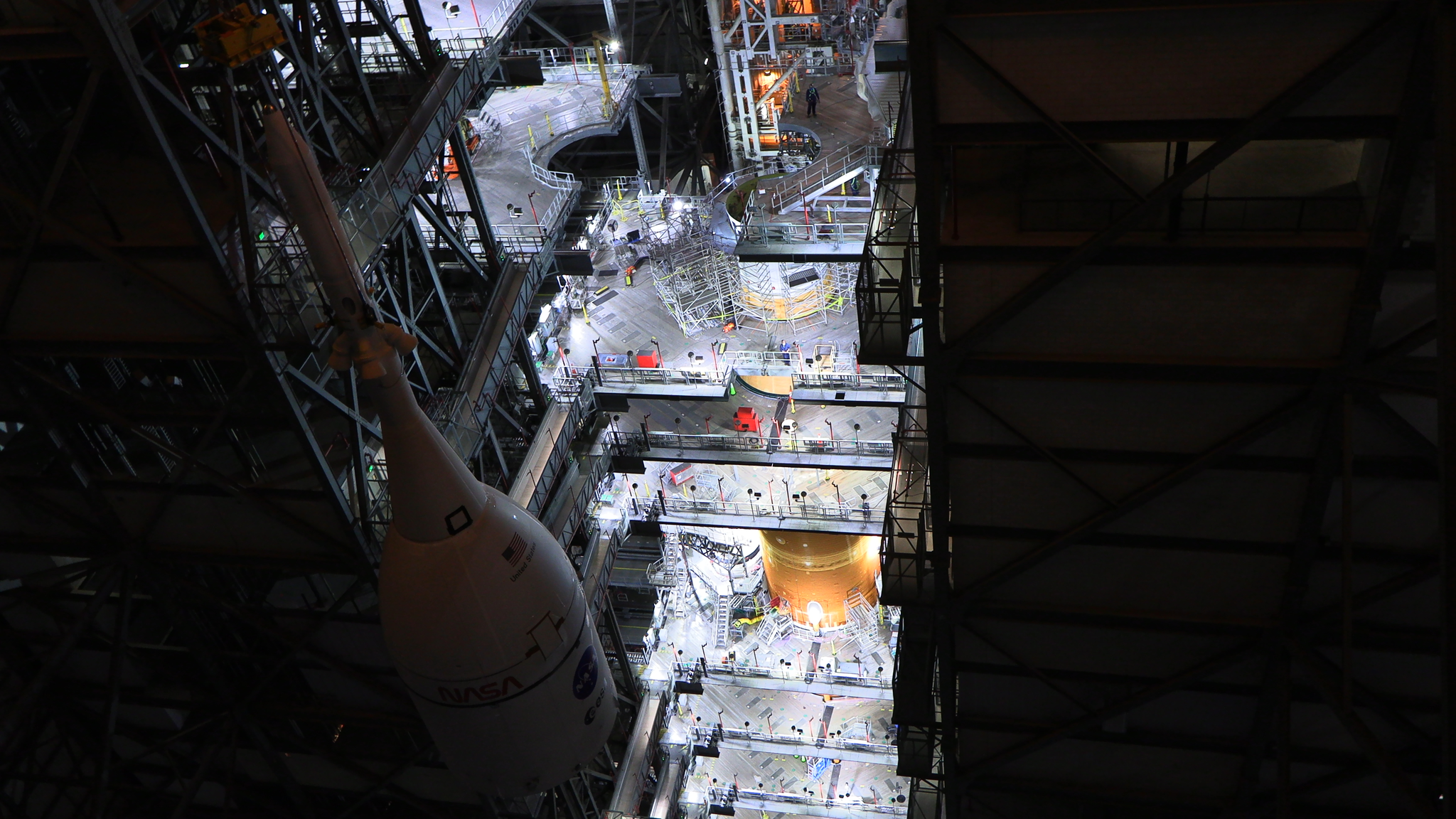 The Orion spacecraft of the Artemis I lunar mission arrived at the assembly shop for mounting on the SLS launch vehicle - moon, Artemis (space program), Orion, Sls, Space, Cosmonautics, Science and technology news, Longpost