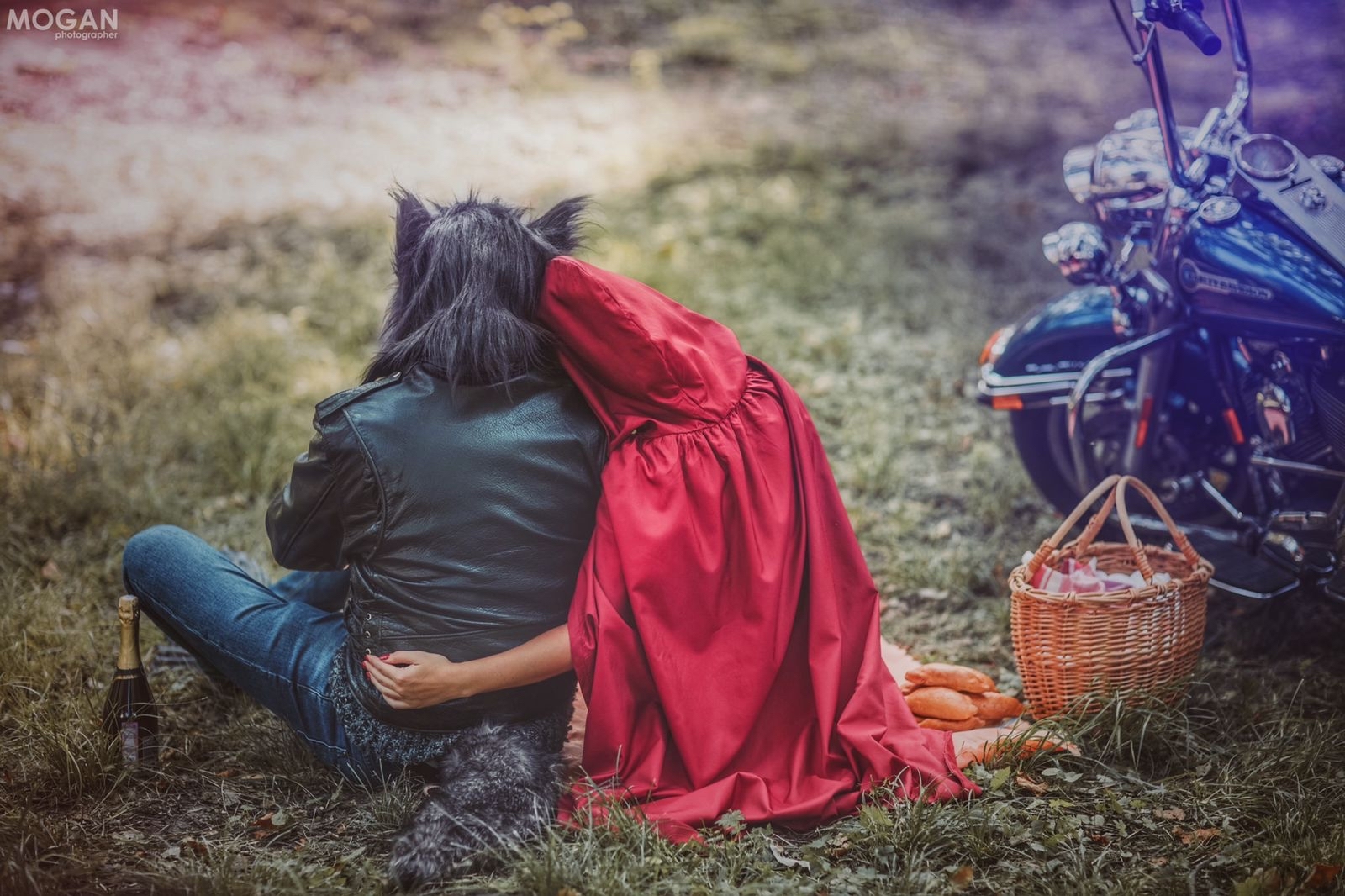 Gray Wolf and Little Red Riding Hood. - My, Little Red Riding Hood, Wolf, Story, Cosplay, Fairy tale for adults, Not such a fairy tale, Halloween, Friday tag is mine, Video, Longpost, Moto