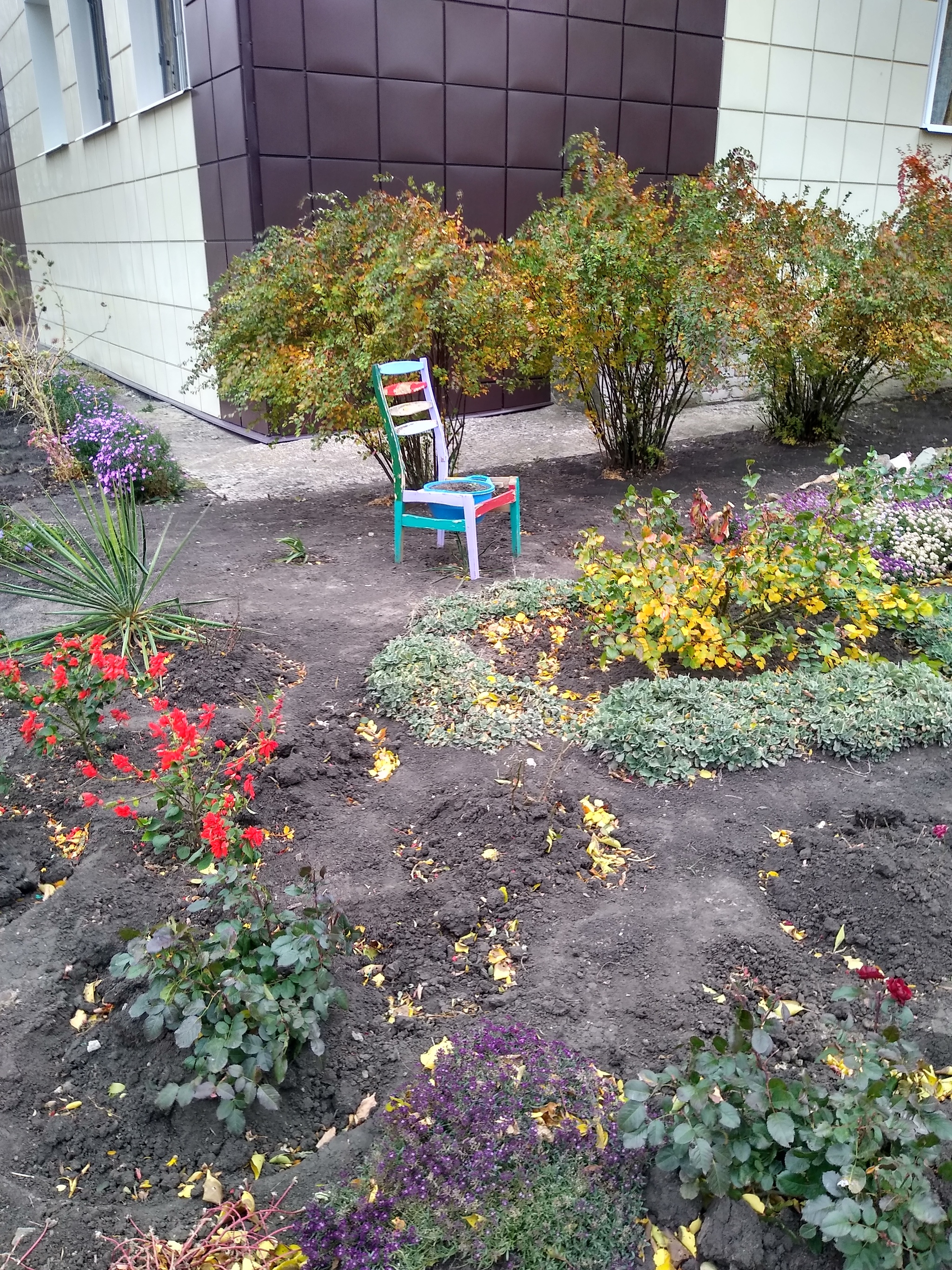 Cache-pot (flower bed) for flowers - My, With your own hands, Needlework without process, Humor