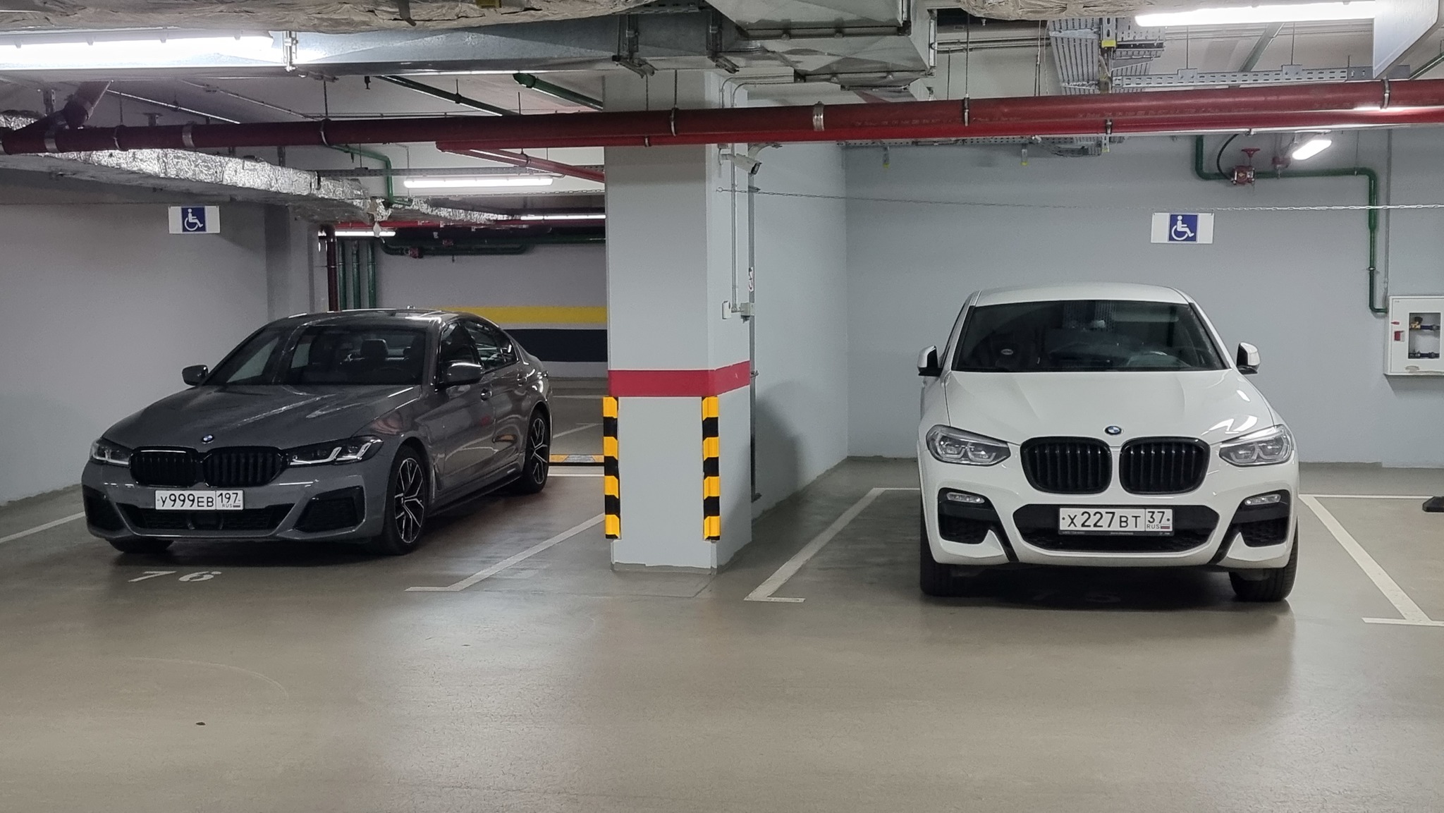 I wonder why people with disabilities often choose BMW... - Disabled person, BMW owner, Parking