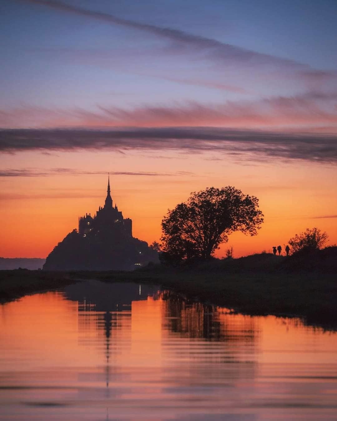 Dawn. Normandy - France, Normandy, Abbey, Mont Saint Michel, dawn, The photo