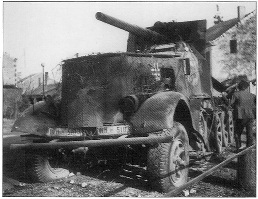 Wehrmacht half-track anti-aircraft gun 8,8 cm Flak 18 Sfl. - Video, Longpost, Armored vehicles, Wehrmacht, Artillery, Military history, Story