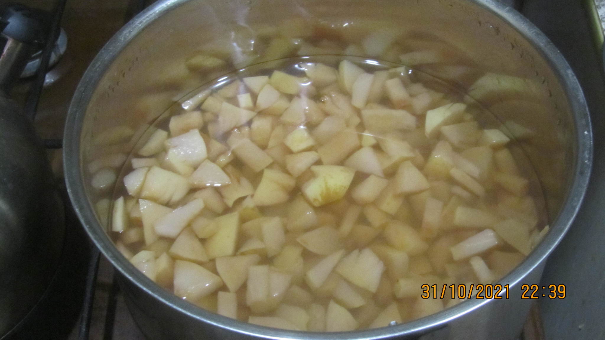 We figured out the zucchini, it remains to deal with the apples ... - My, Harvest, Apples, Compote, Longpost