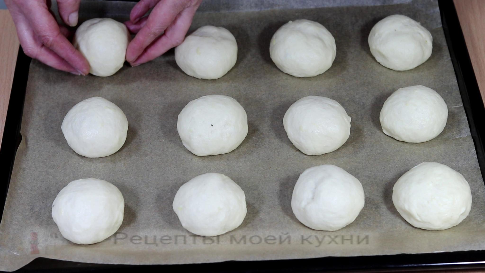 Картофельно-сметанные булочки с зеленью