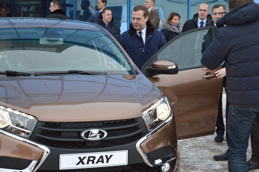 LADA cars at the Presidents of Russia, General Secretaries of the USSR and even the Romanovs - My, Politics, AvtoVAZ, Lada, Factory, The president, President of Russia, Romanovs, the USSR, Made in USSR, Russia, Auto, Domestic auto industry, Automotive industry, Car, Vladimir Putin, Boris Yeltsin, Mikhail Gorbachev, Leonid Brezhnev, Longpost