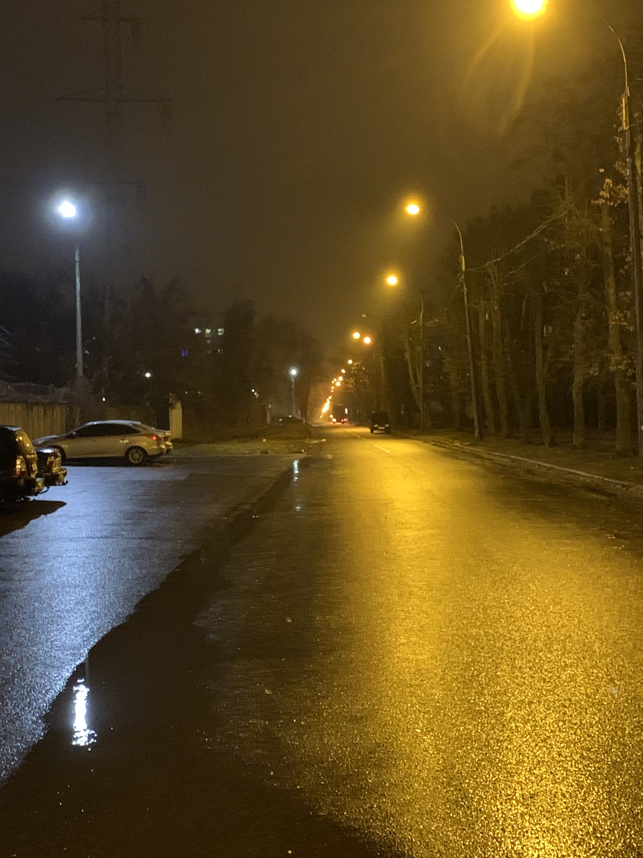 Atmospheric came out - My, The photo, Mobile photography, Autumn, Mood, Rain, Longpost, Town, Kharkov, Pharmacy, Night street lantern pharmacy, Night, Atmospheric