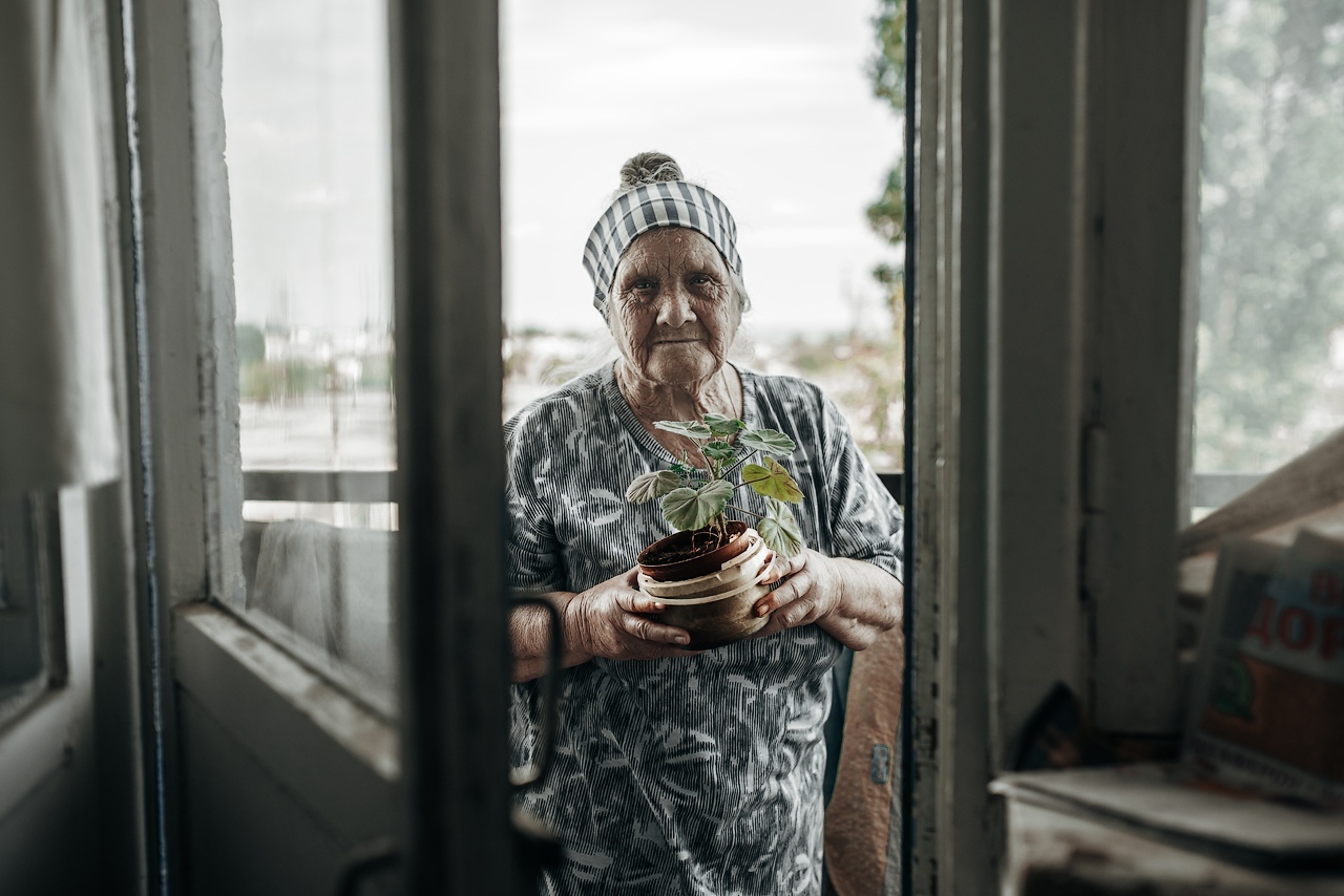 My Grandmother (time capsule via photography) - My, Grandmother, Relatives, PHOTOSESSION, Portrait, A life, Art, Russia, Video, Longpost