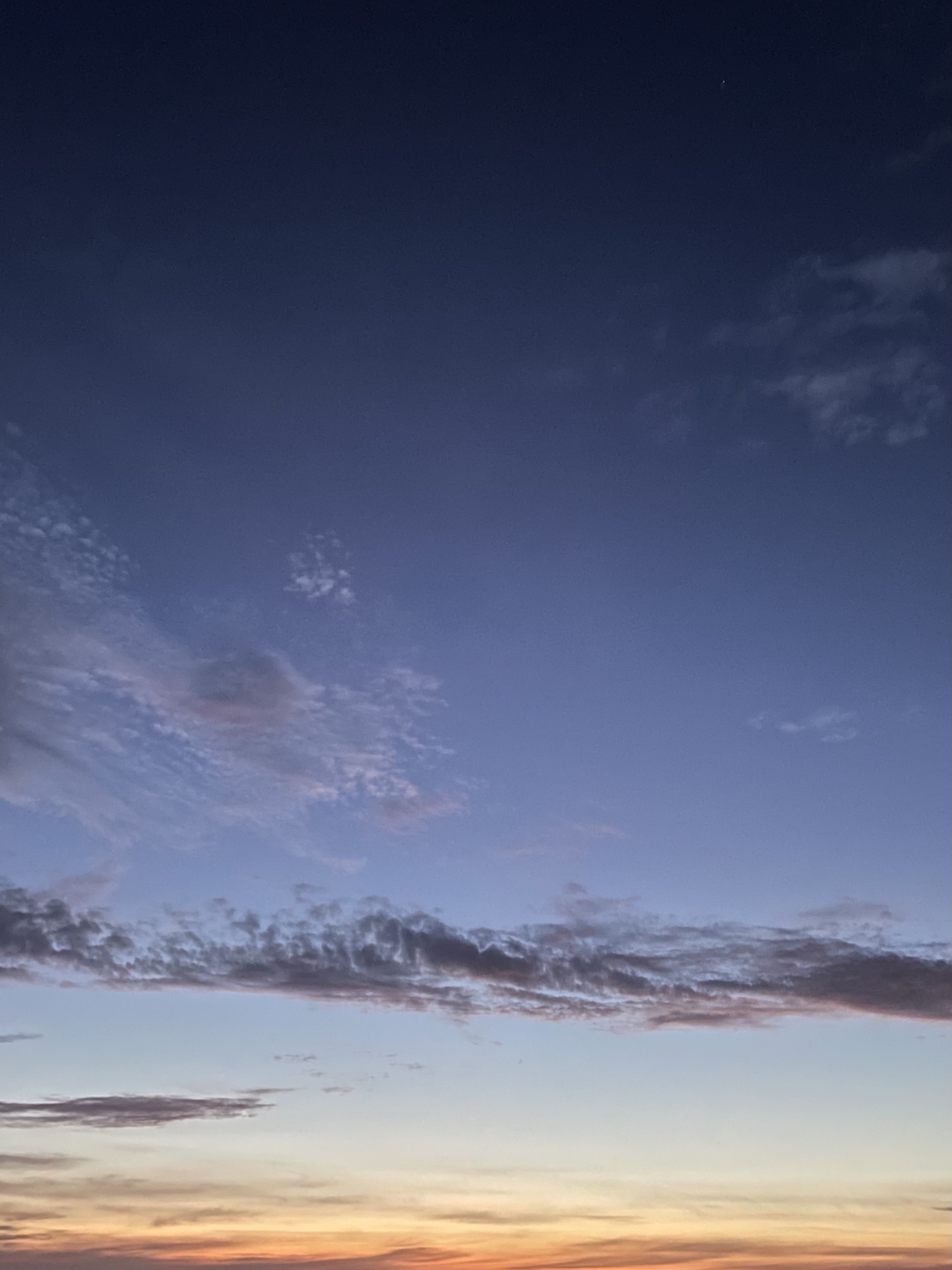 Beautiful photo in the middle of the ocean - My, Sea, Sky, Races