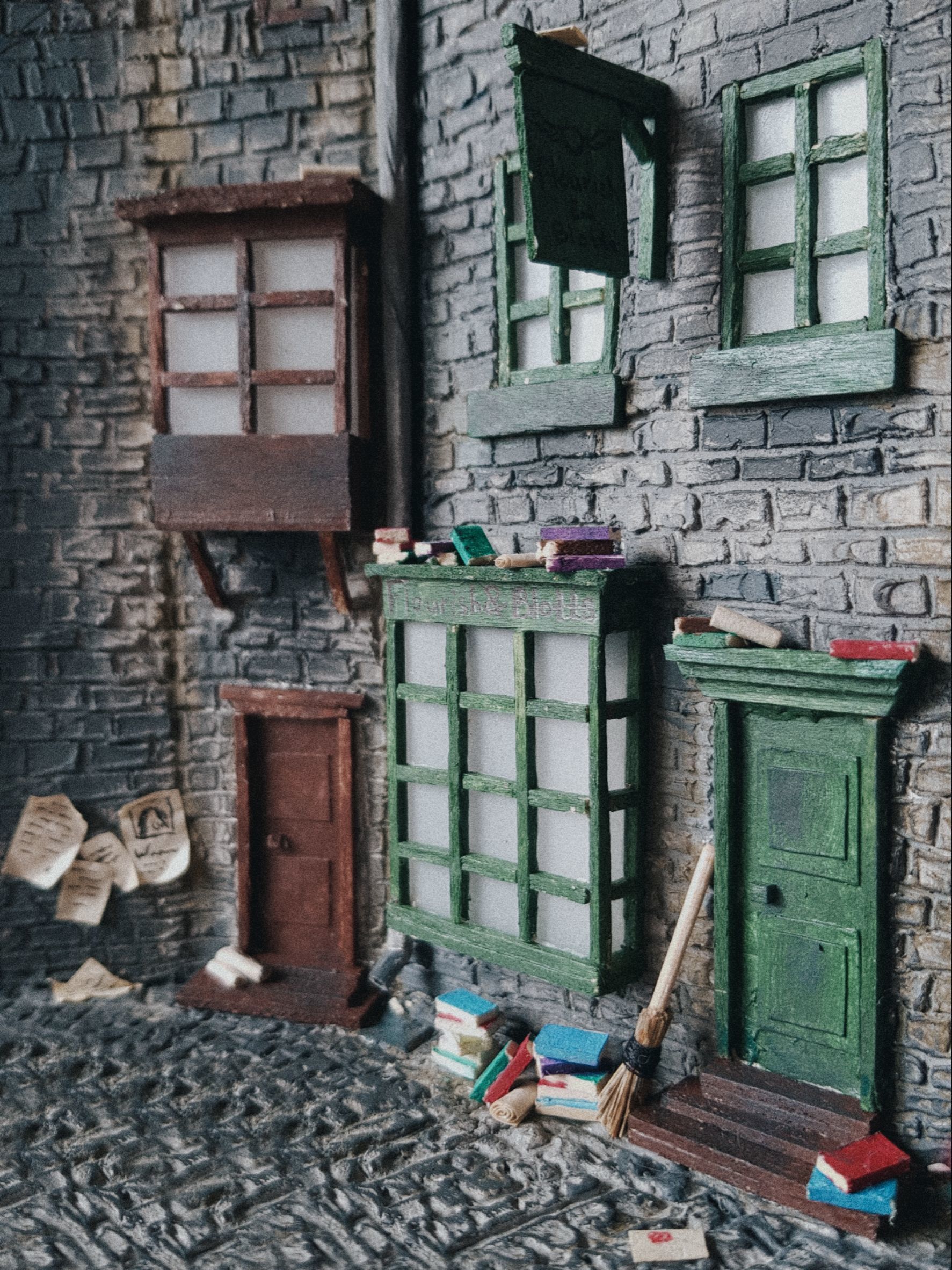 Diagon Alley bookshelf insert (book nooks) - My, Book Nook, Books, Harry Potter, Bookshelf, Hogwarts, Handmade, Interior, Longpost