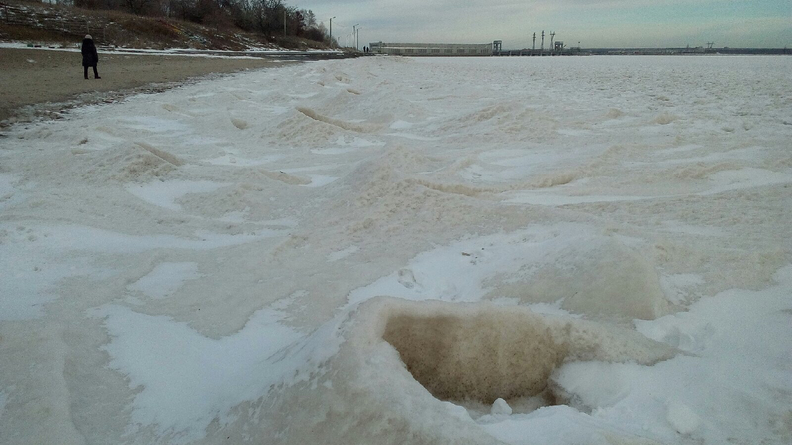 Song of Ice - My, Novosibirsk, Ob Reservoir, Ice, freezing, The park, Christmas trees, Sky, Mobile photography, Longpost