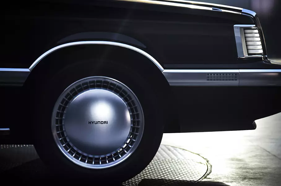 Hyundai unveils an electric car in the classic style of the first Grandeur sedan in 1986, in honor of its 35th anniversary - Hyundai, Electric car, Cyberpunk, Auto, Longpost, Video