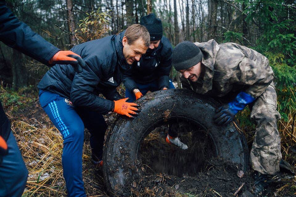 The legends of the Russian national team collected 2 trucks of tires - My, Ecology, Recyclable materials, Footballers, Tires, Garbage, Longpost