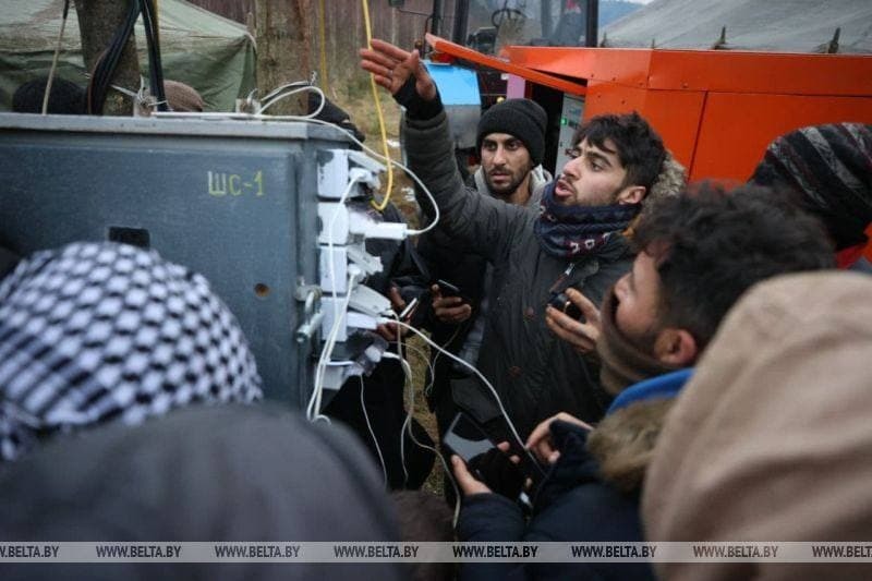 Charging at the border - Republic of Belarus, Migrants, Charger