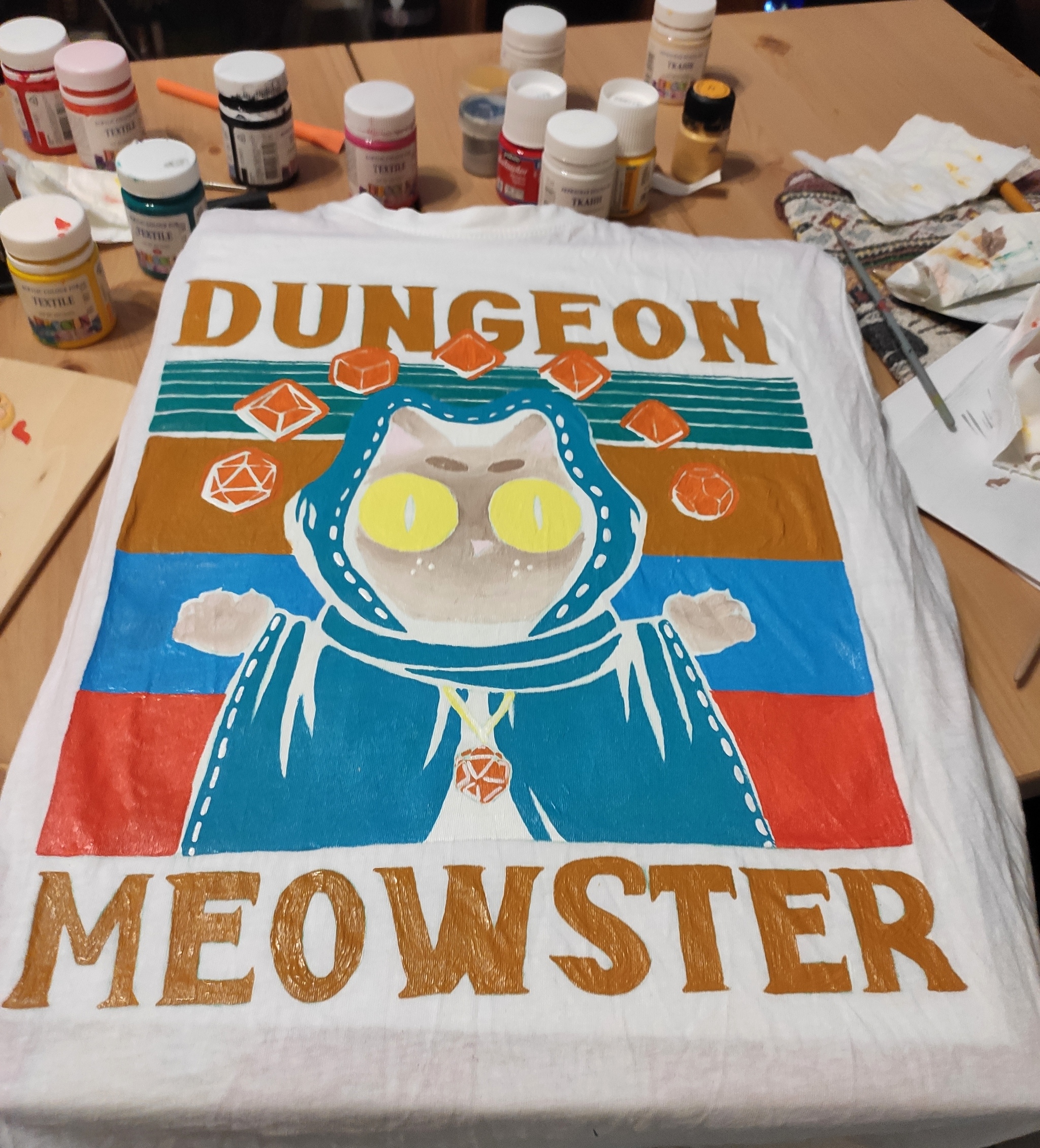 Painted T-shirt Dungeon Meowster - My, Painting on fabric, Creation, Painting, Cloth, Hobby, T-shirt, Needlework with process, Board games, cat, Siamese cat, Longpost