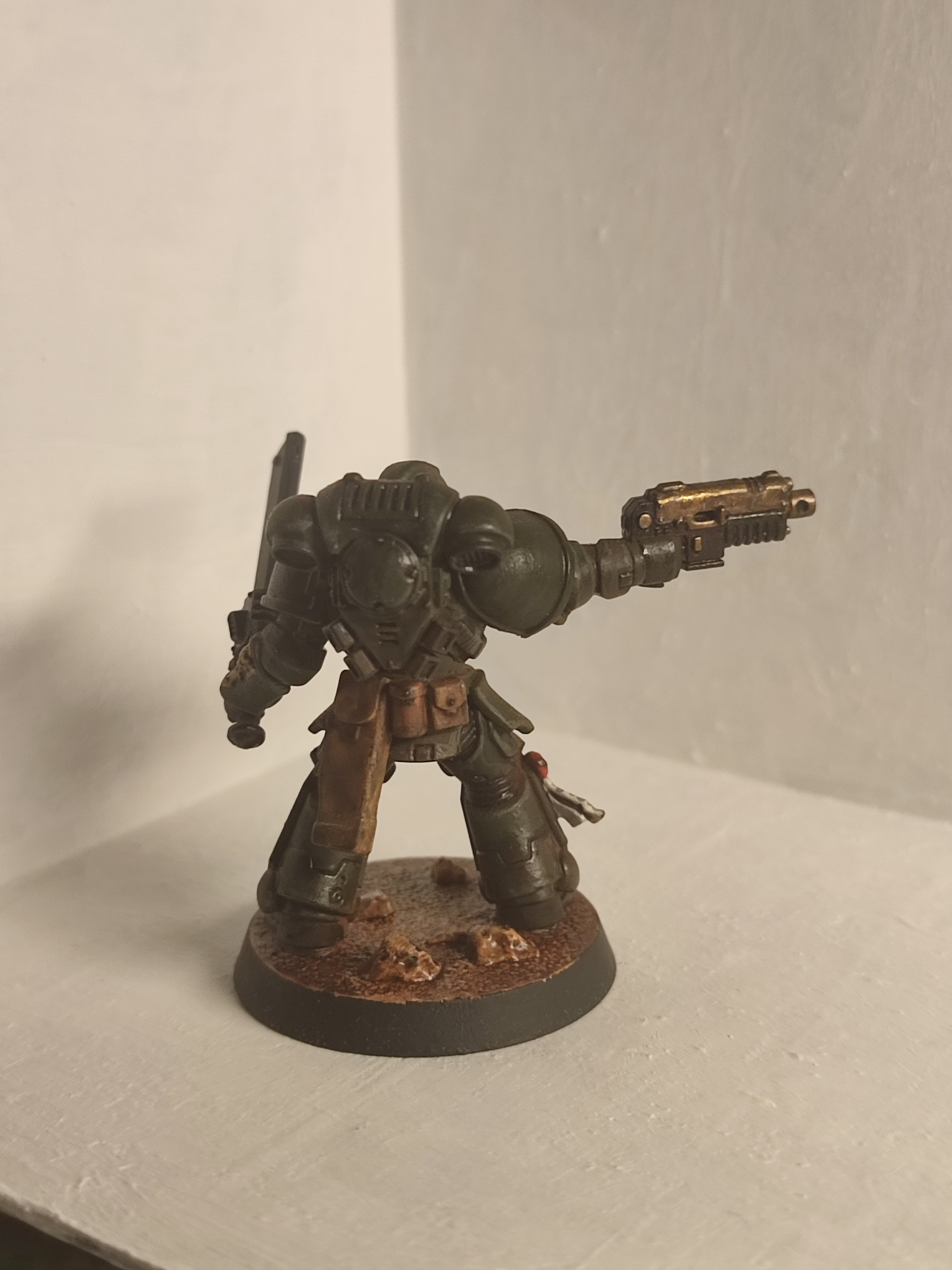 The first painting (coating) of the miniatures of the intercessor and nyakronchik - My, Painting miniatures, Miniature, Warhammer 40k, Longpost