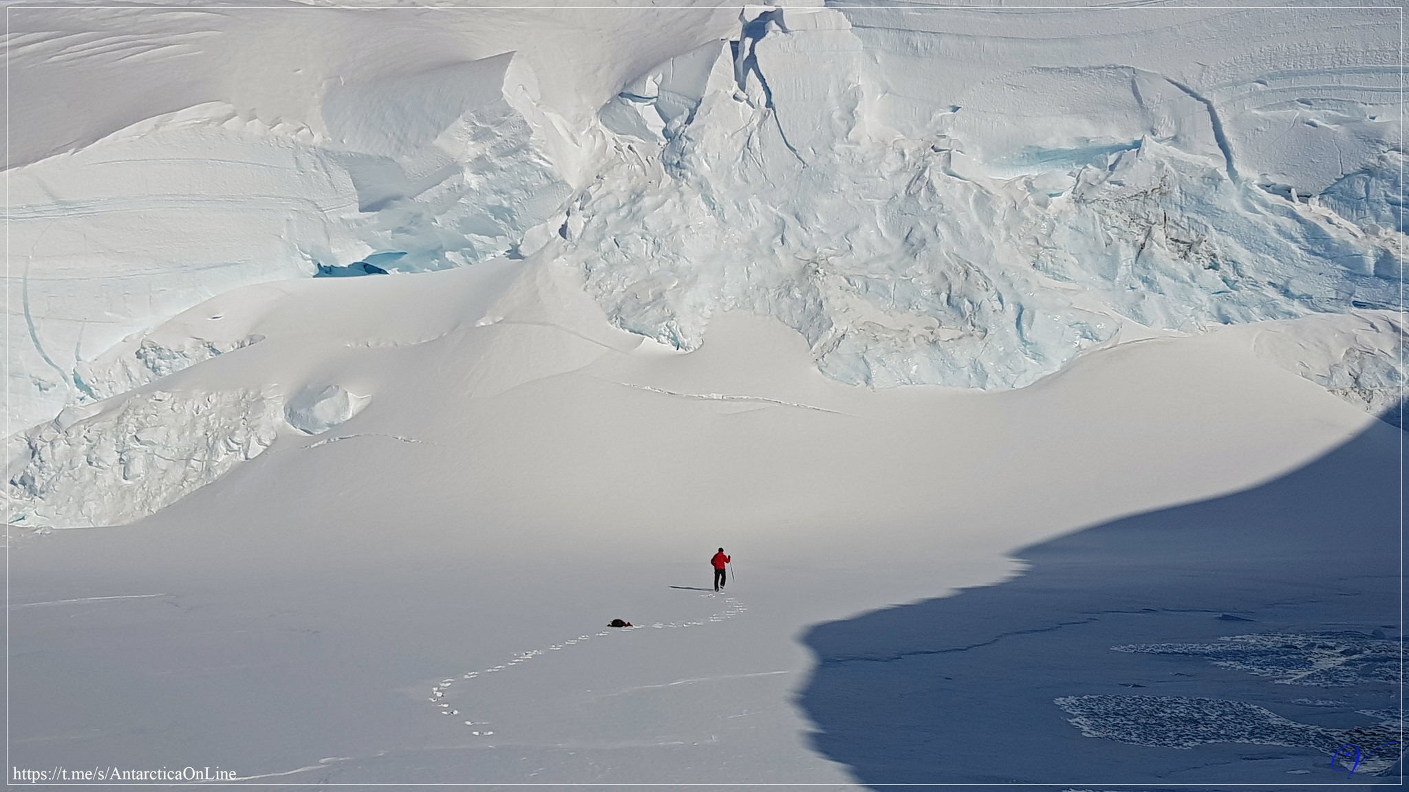 Hike to the nunatak Finger Part 1/2 - My, Antarctica, Antarctica On-Line, Novolazarevskaya Station, Longpost, Video, Caves