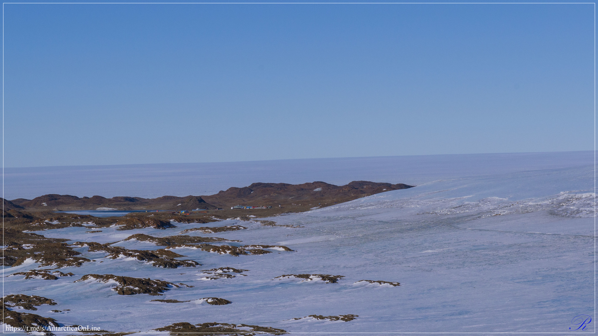 Hike to the nunatak Finger Part 1/2 - My, Antarctica, Antarctica On-Line, Novolazarevskaya Station, Longpost, Video, Caves