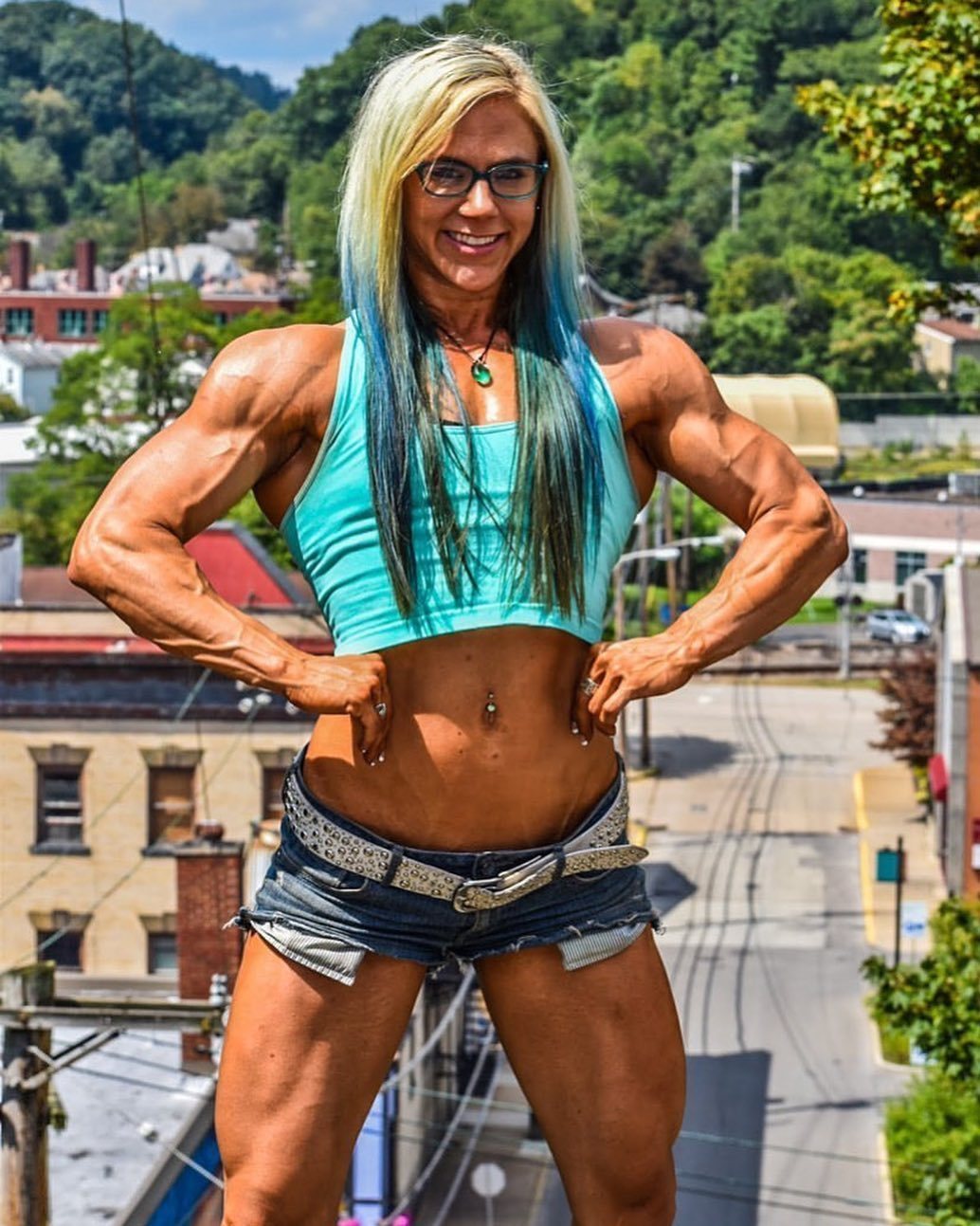 Sarena Berish (@hippiemuscles) - NSFW, Strong girl, The photo, Girls, Body-building, Bodybuilders, Sports girls, Longpost, Sleep-Sleep