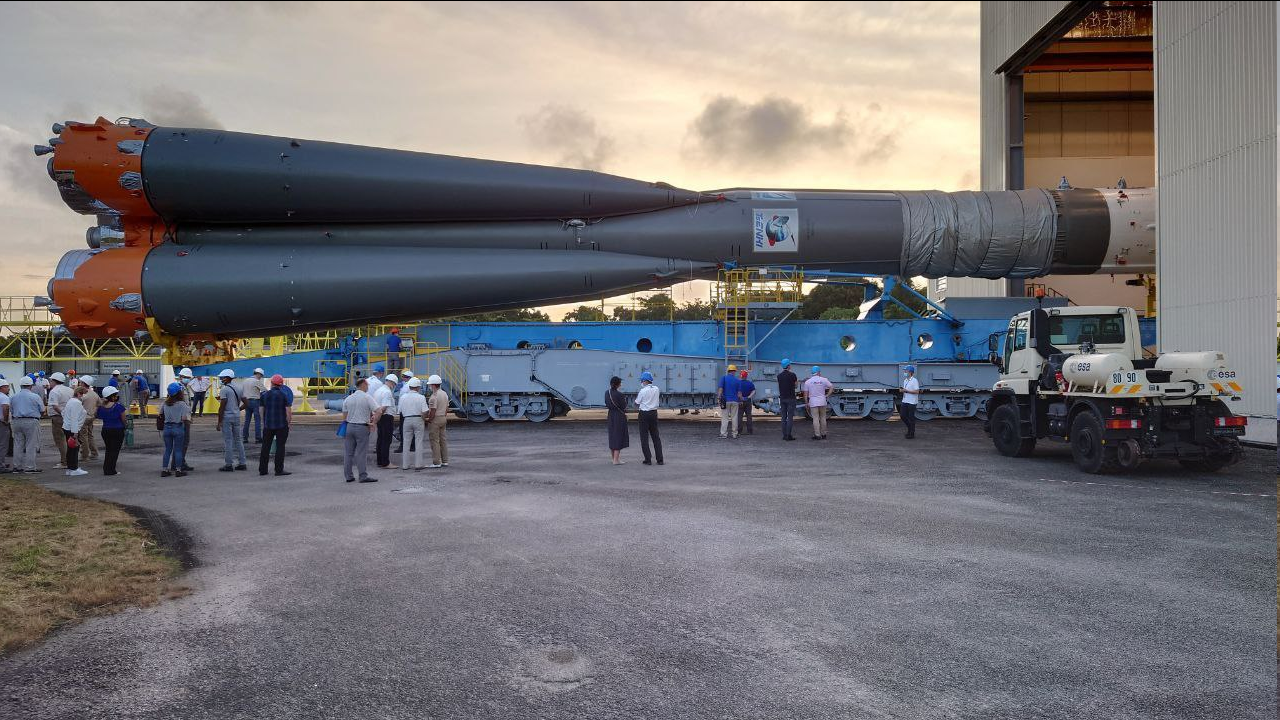 In Guiana, preparations continue for the launch of the Soyuz-ST rocket - Cosmonautics, Roscosmos, Kourou Cosmodrome, French Guiana, Rocket launch, Video, Longpost