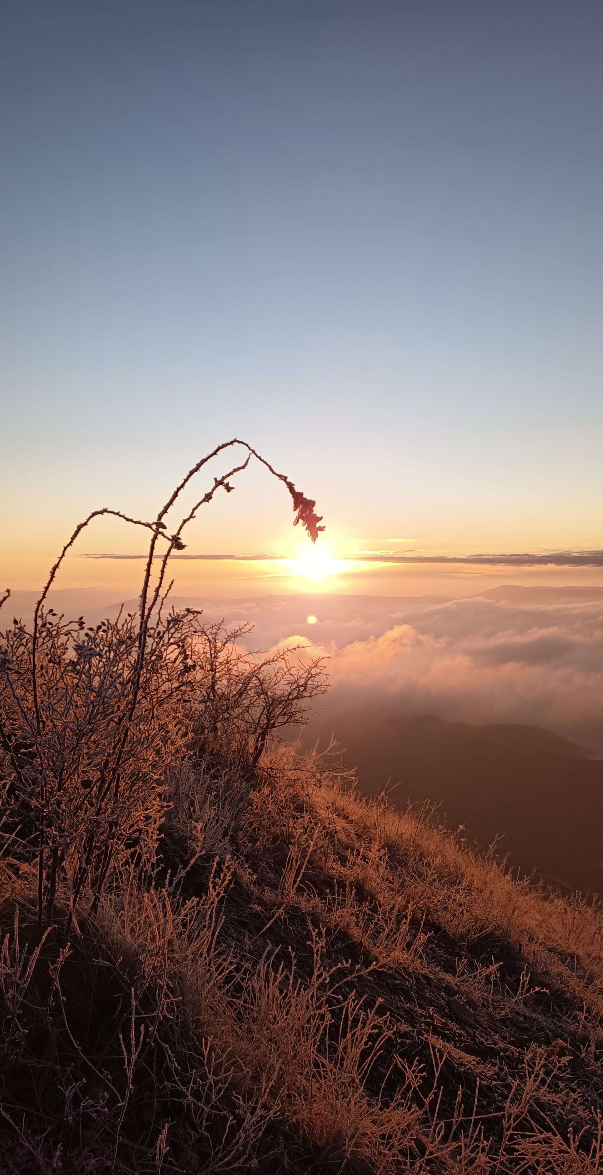 Lamp - My, The sun, Лампа, The mountains, Nature, Mobile photography