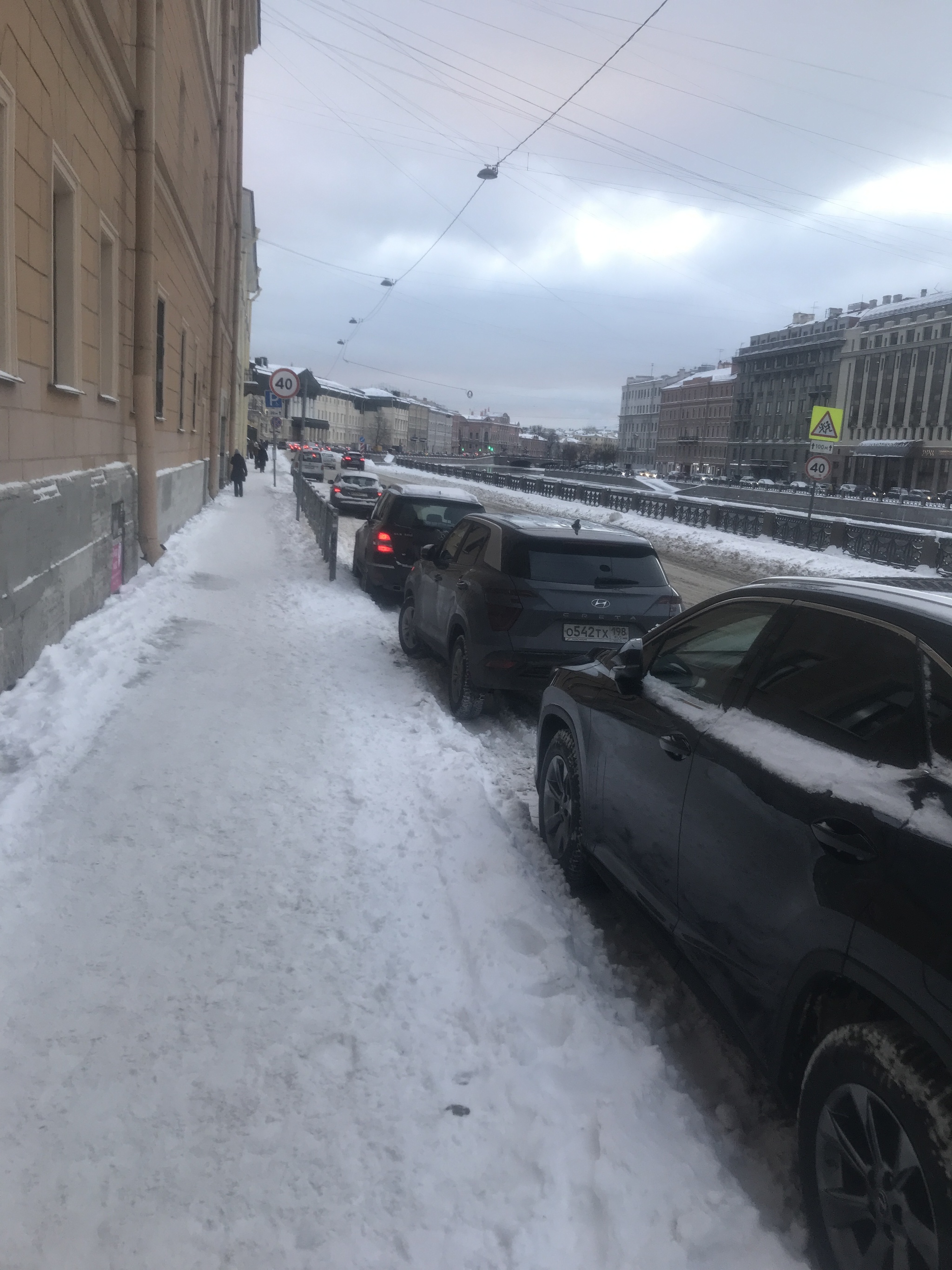 Первый день работы новой зоны платной парковки в СПб | Пикабу