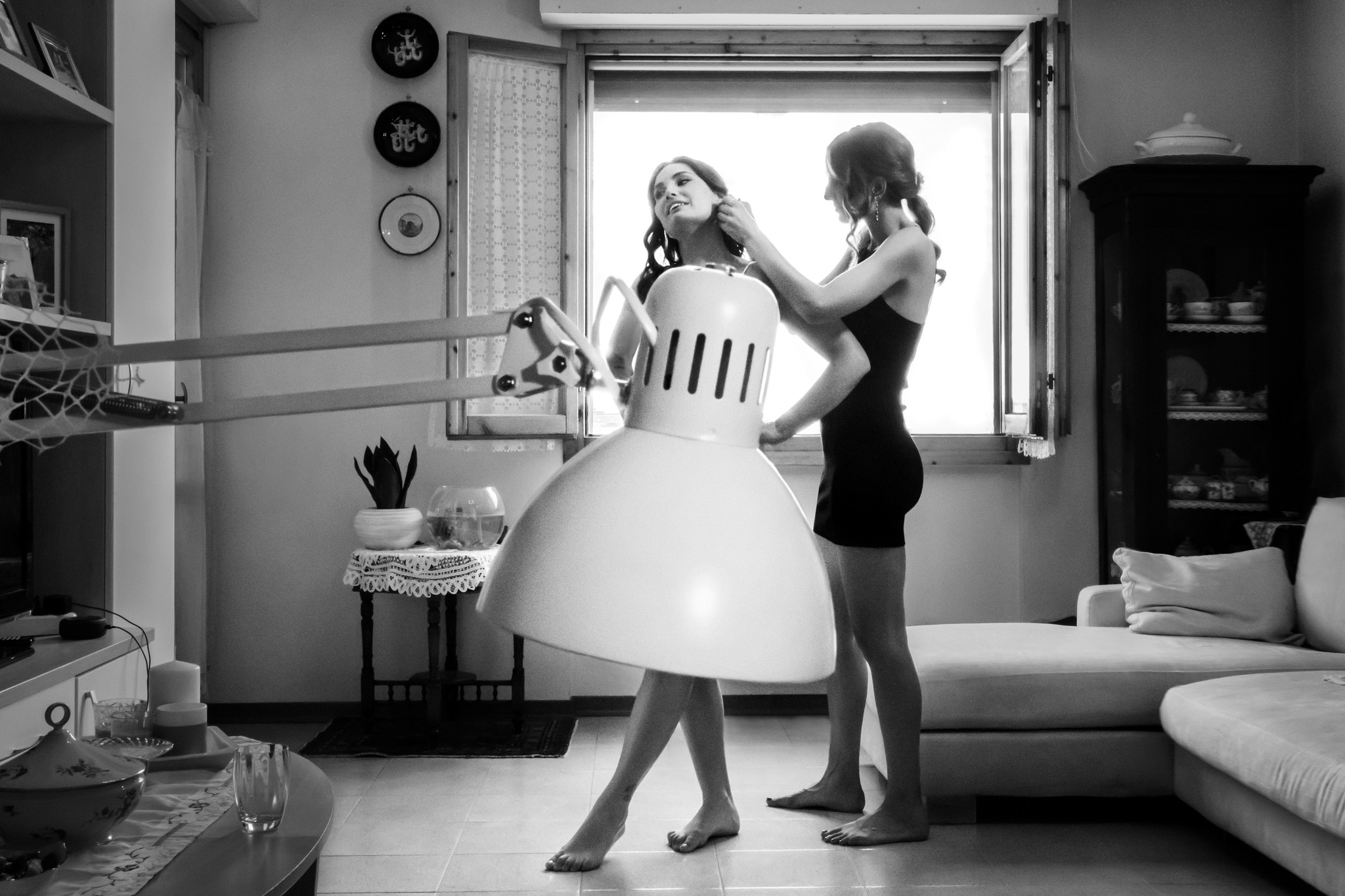 Wonderful - Black and white photo, The dress, Girls, Лампа, Plafond