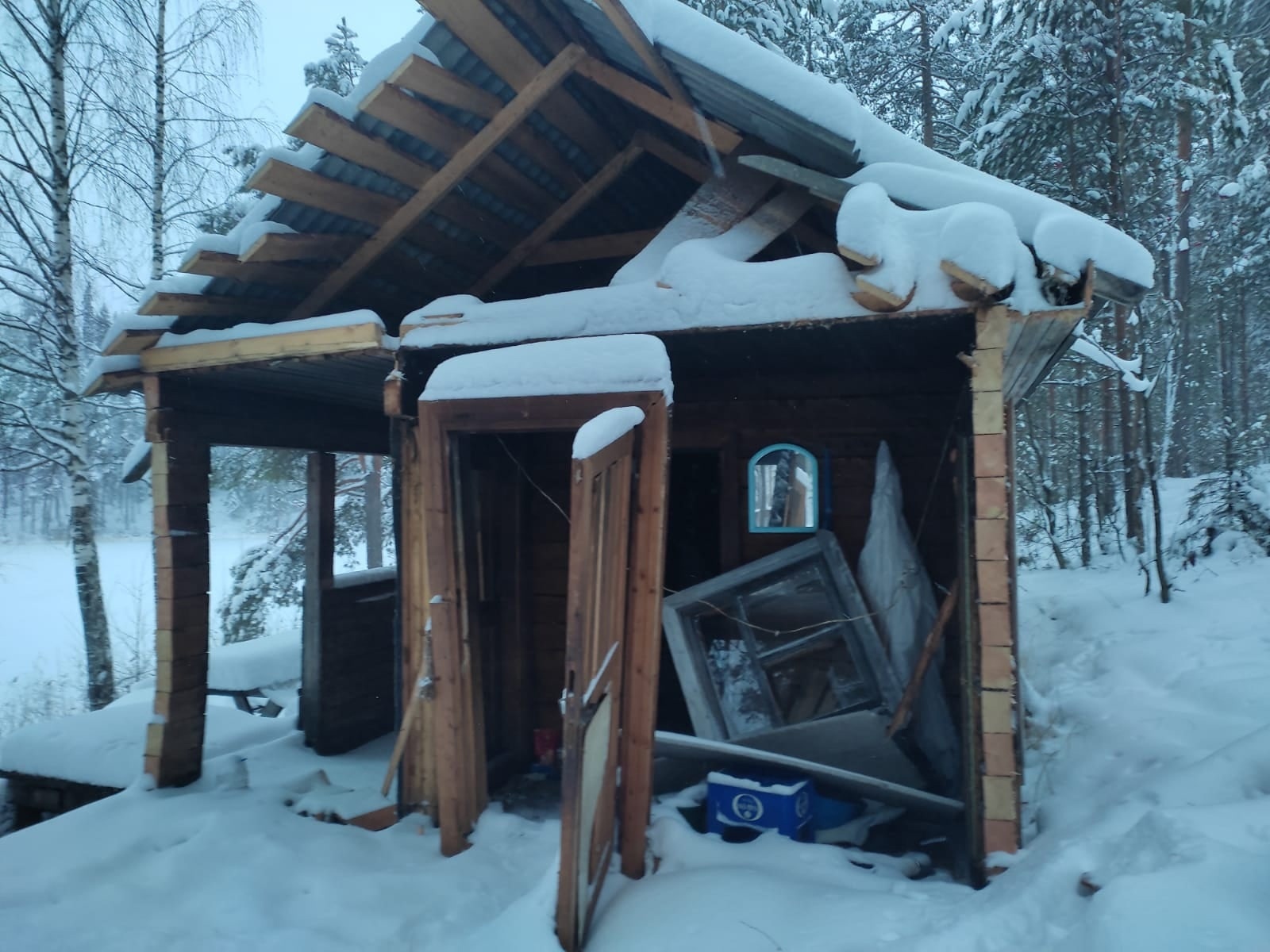 Vandalism in the taiga - Vandalism, Deaf taiga, Izba, Arkhangelsk region, Longpost