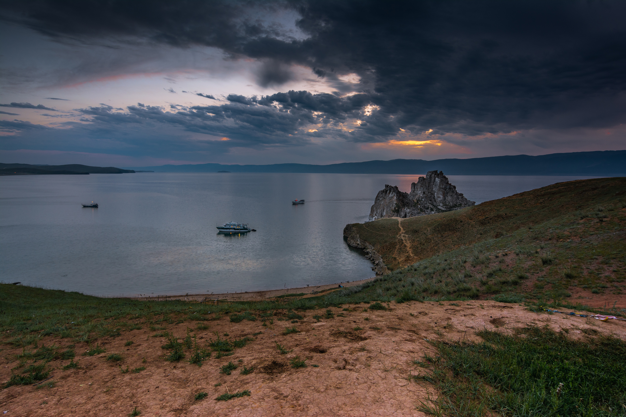 Late evening over Lake Baikal - My, Baikal, Olkhon, Lake, The photo, Sunset, Russia, beauty