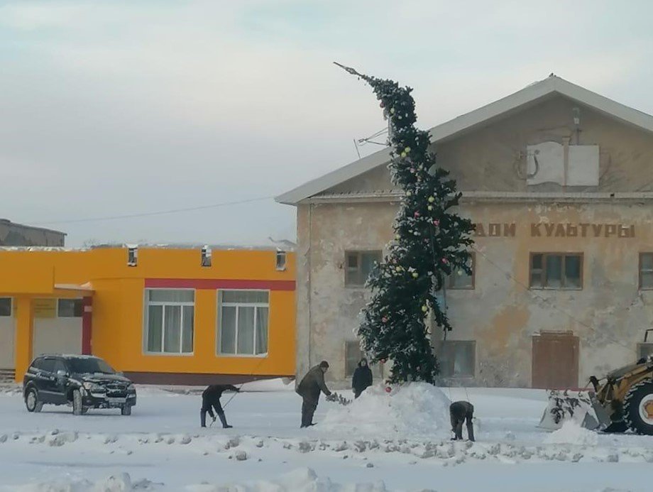 Christmas tree in the village of Evensk, Kolyma - Christmas tree, Magadan Region, Longpost