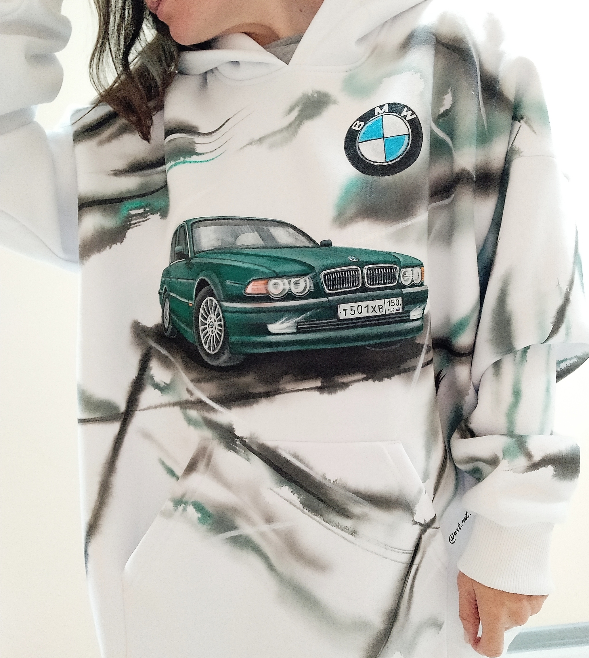 BMW on a hoodie. Hand painting with special paints on fabric - My, Bmw, BMW owner, Auto, Car, Motorists, Handmade, With your own hands, Painting on fabric, Drawing, Boomer, Longpost